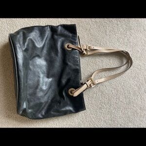 Michael kors black leather shoulder bag